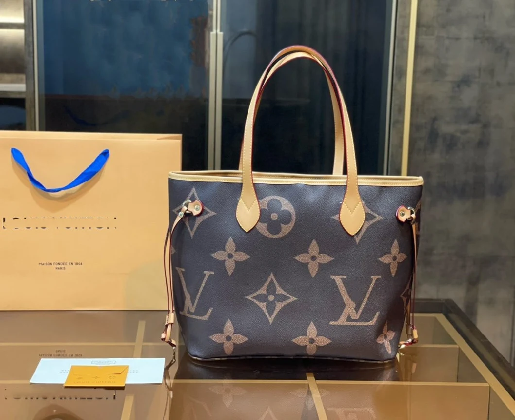 Famous Luxury Designer Women Handbag Genuine Real Leather Lady Handbags Replica Bags Wholesale AAA Mirror Brand Handbags