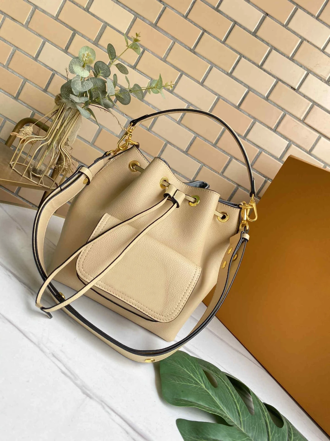 2021 Real Leather Outdoor Shopping Short Travel Fashionable Women Bucket Handbag Lady Shoulder Bag
